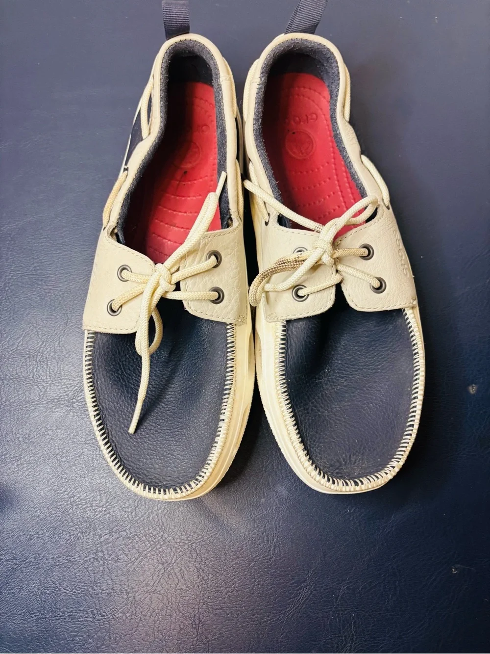 CROCS Cove Sport men’s boat shoes sz 9 lace up navy, grey, off white